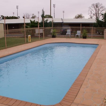 Parkview Motor Inn Parkes Exterior foto